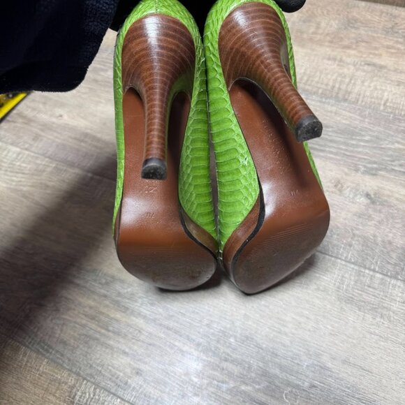 Ralph Lauren Kailee Lime Green Leather Snake Skin Embossed Pumps Women's Size 7 - Picture 4 of 7